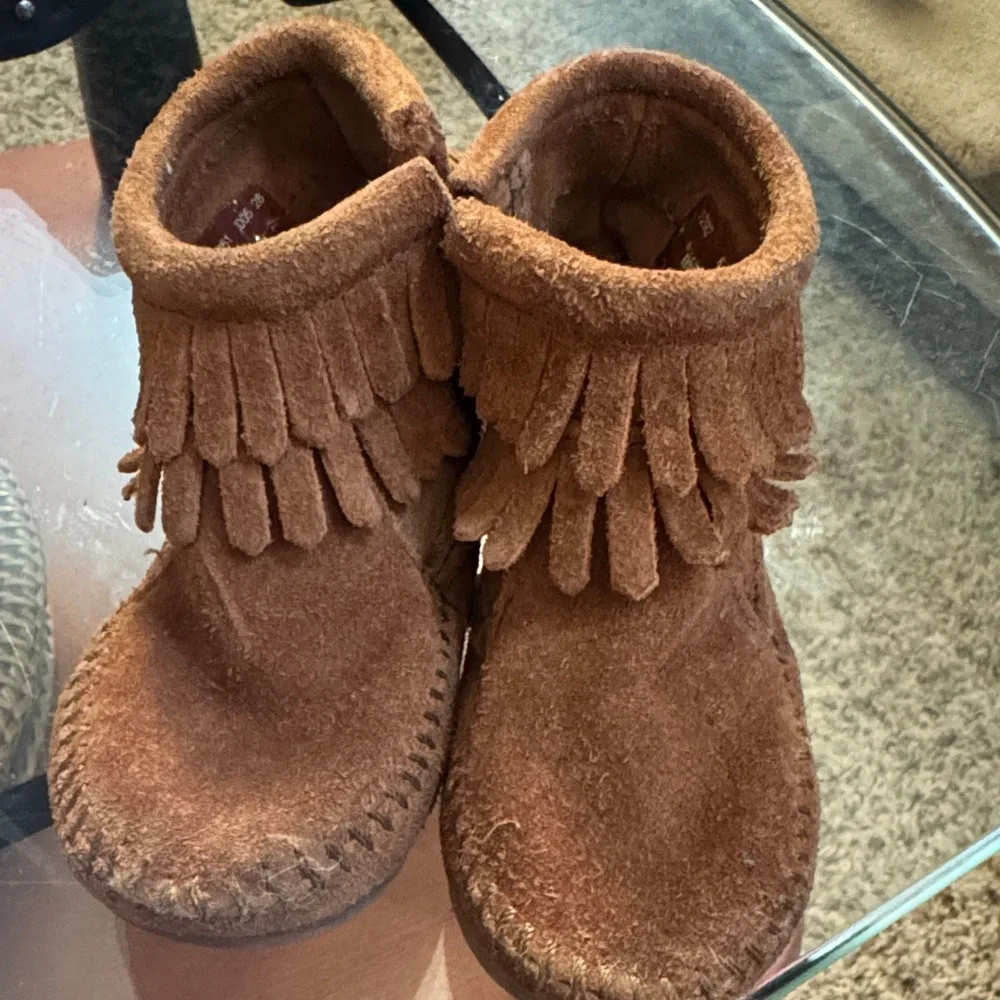Minnetonka Brown Kids Moccasins with Fringe KS8766